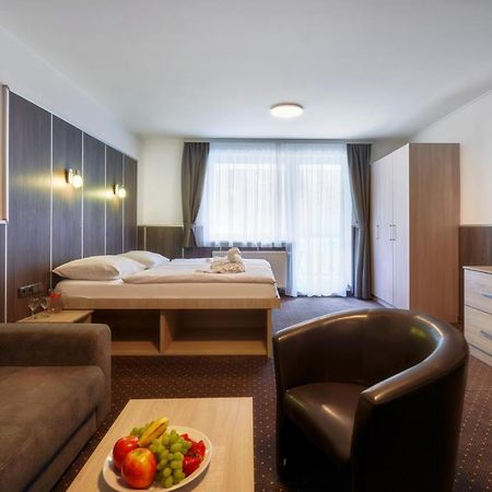 Wellness Hotel Green Paradise Brezova  Luaran gambar
