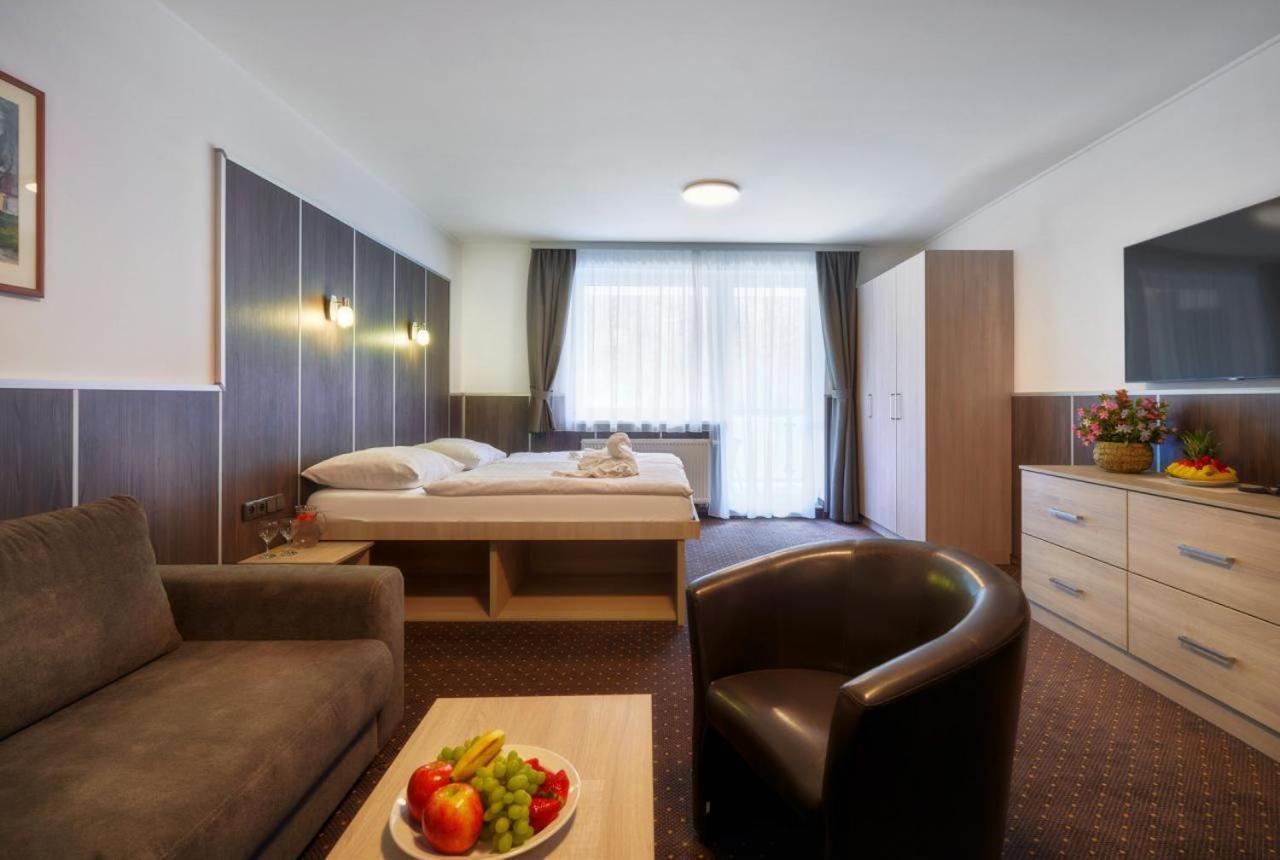 Wellness Hotel Green Paradise Brezova  Luaran gambar