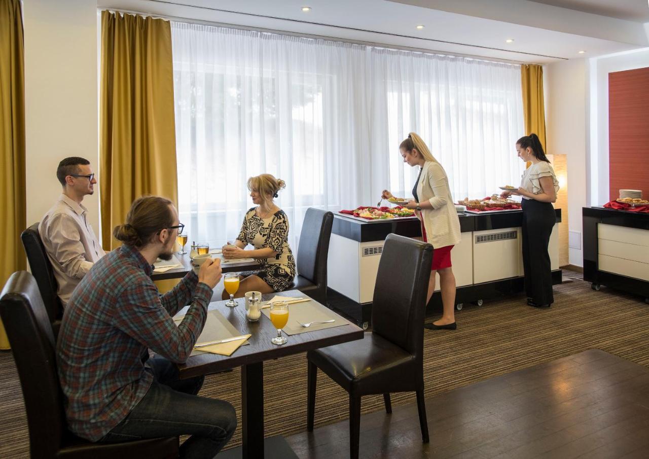 Wellness Hotel Green Paradise Brezova  Luaran gambar